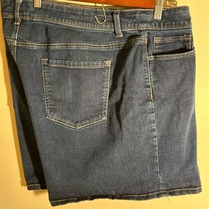 Maurices Plus Denim Jean Shorts - 22 - 6” Inseam - Like New